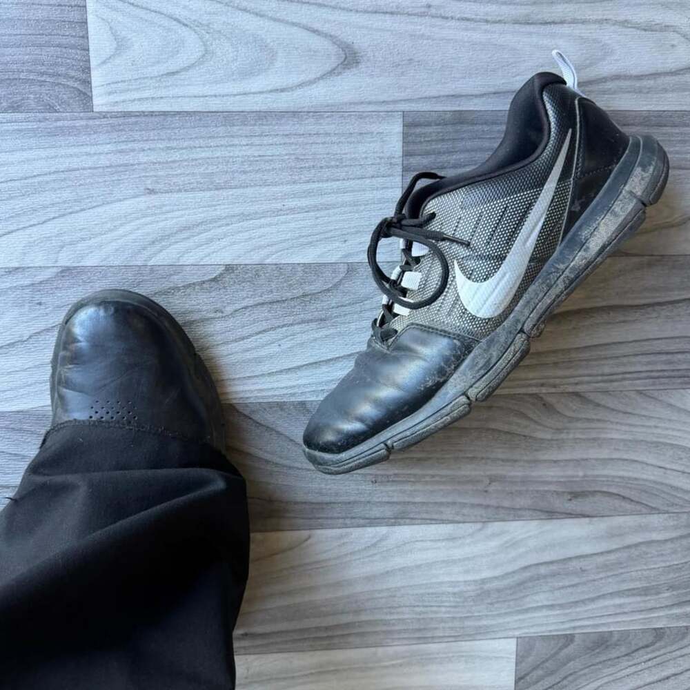 Nike 704694-001 Golf Shoes Men Size 9 Black White